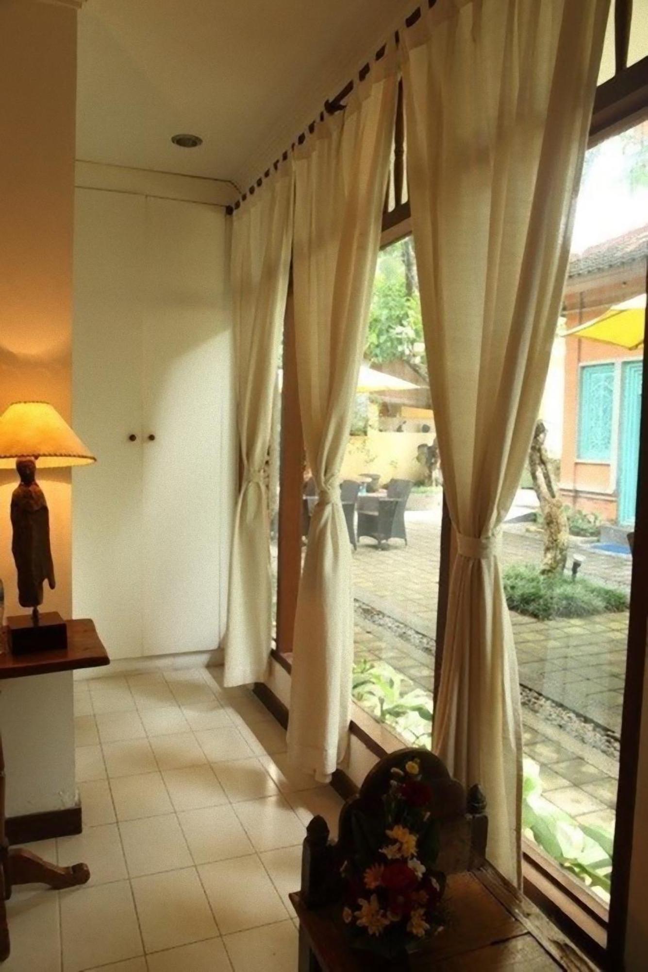 Sunhouse Guesthouse Sanur  Room photo